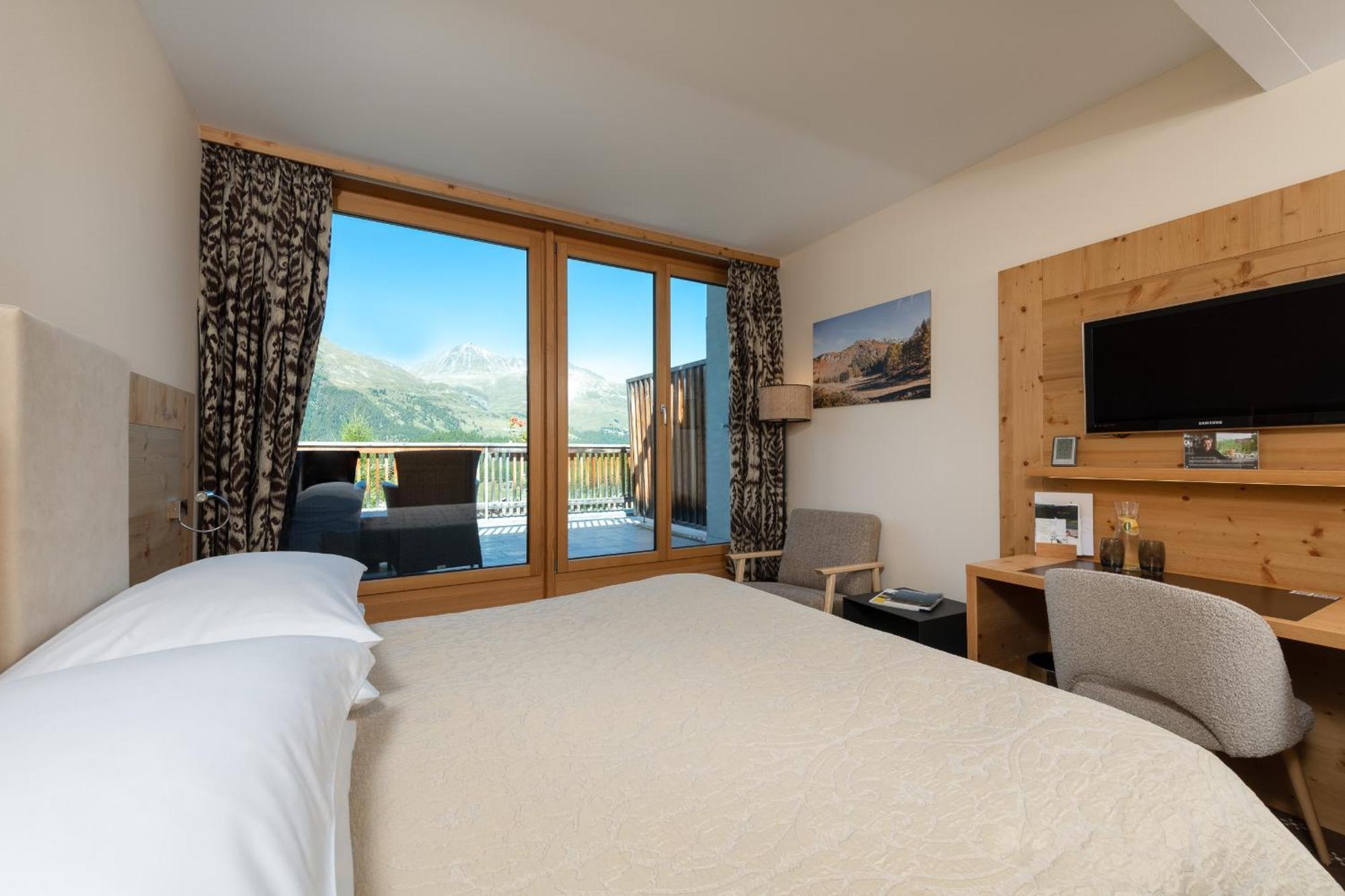 Nira Alpina Hotel Silvaplana Buitenkant foto