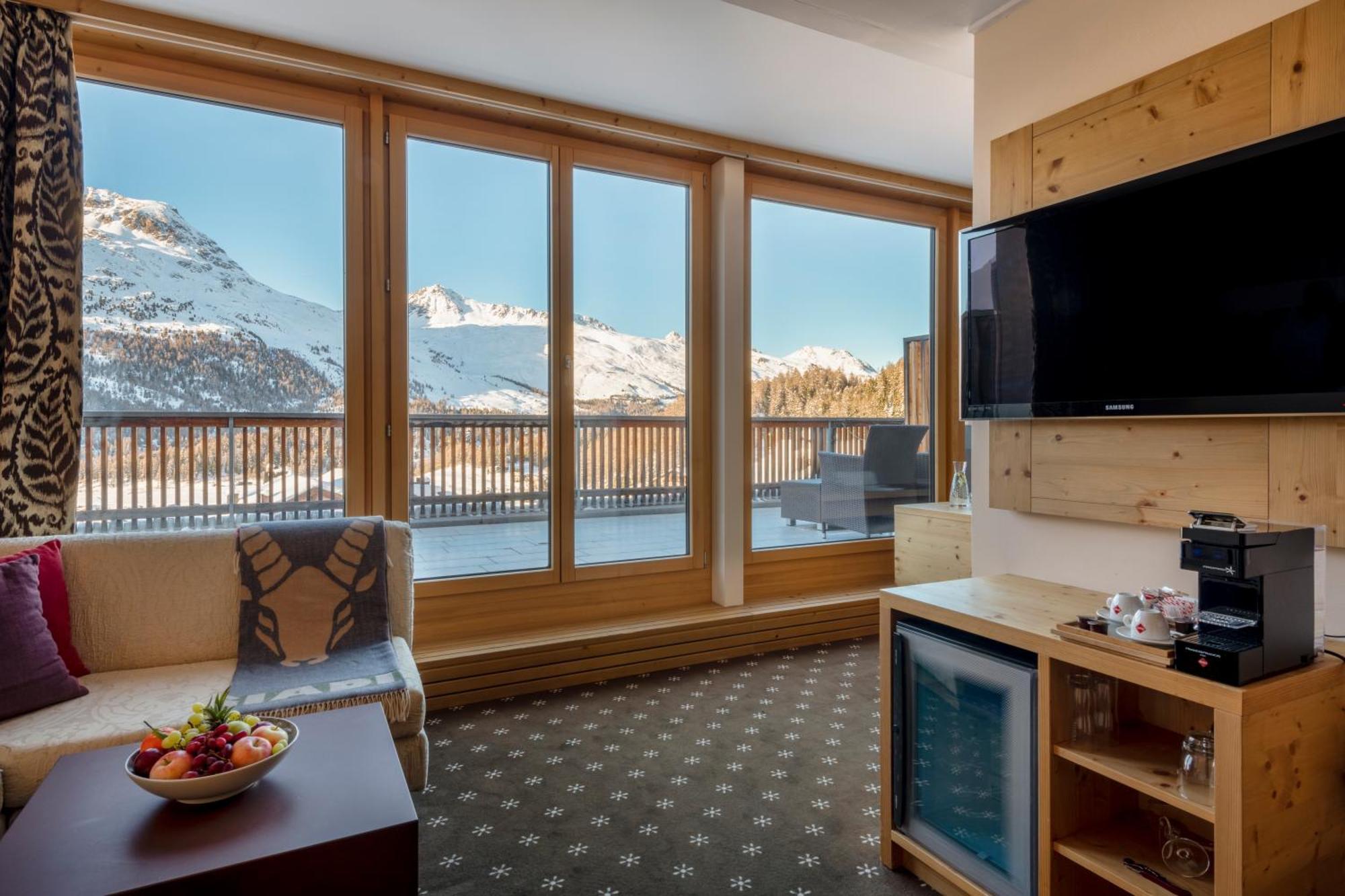 Nira Alpina Hotel Silvaplana Buitenkant foto