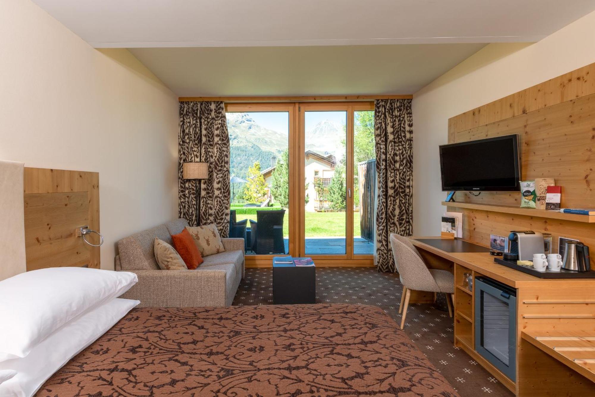 Nira Alpina Hotel Silvaplana Buitenkant foto